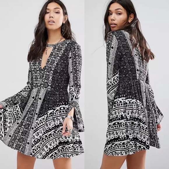 Free People Dresses & Skirts - Free People Tegan Border Printed Mini Dress